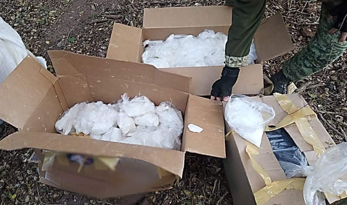$!Decomisan vehículos blindados, armas, artefactos explosivos para dron, droga y ponchallantas en Sinaloa