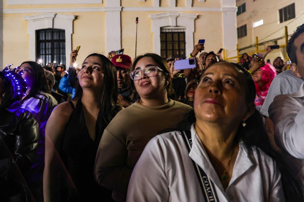 $!Disfrutan miles del Combate Naval del Carnaval a ritmo de música de banda