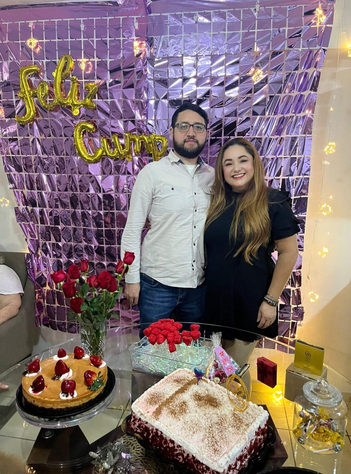 $!Aydé acompañada de su sobrino José Antonio Ávila.