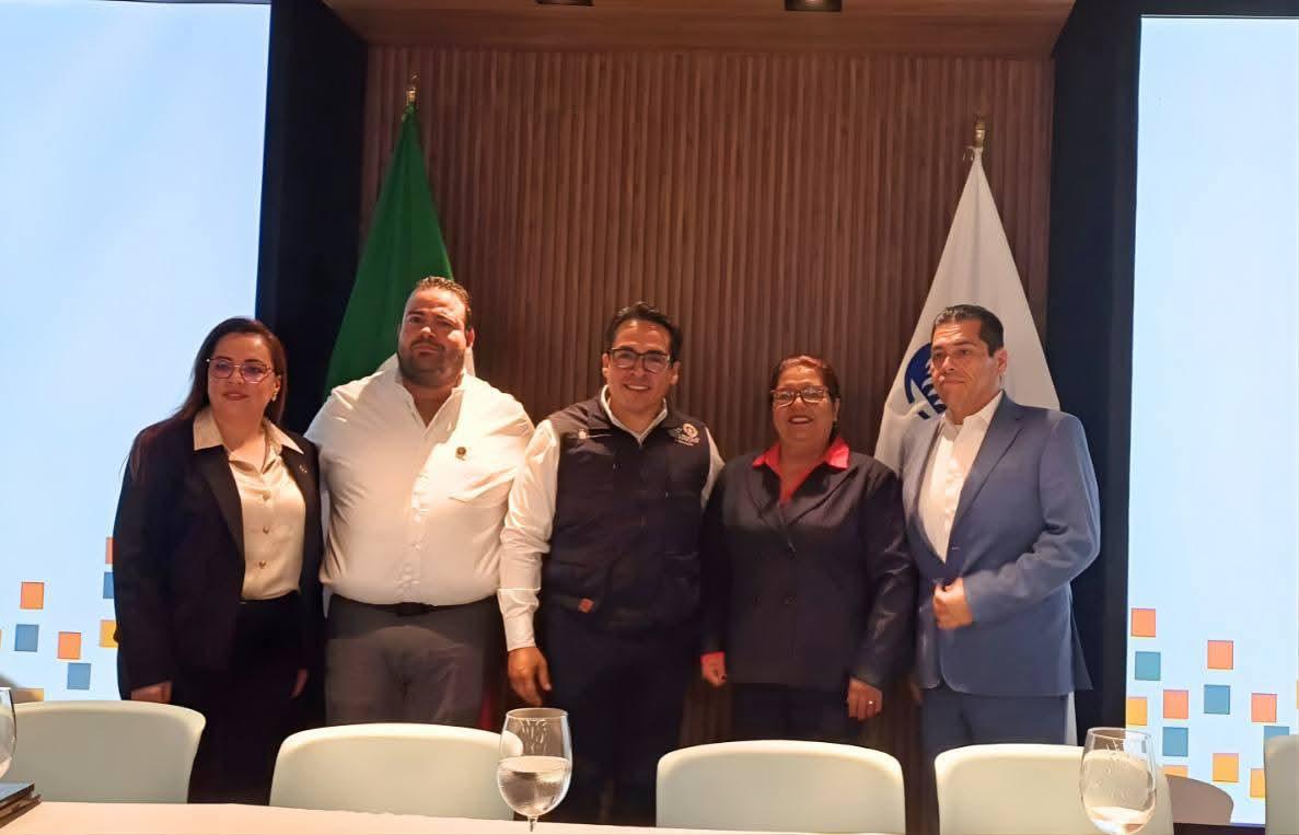 $!Rinde protesta nuevo presidente del Colegio Mexicano de Profesionales en Gestión de Riesgos y Protección Civil Capítulo Sinaloa