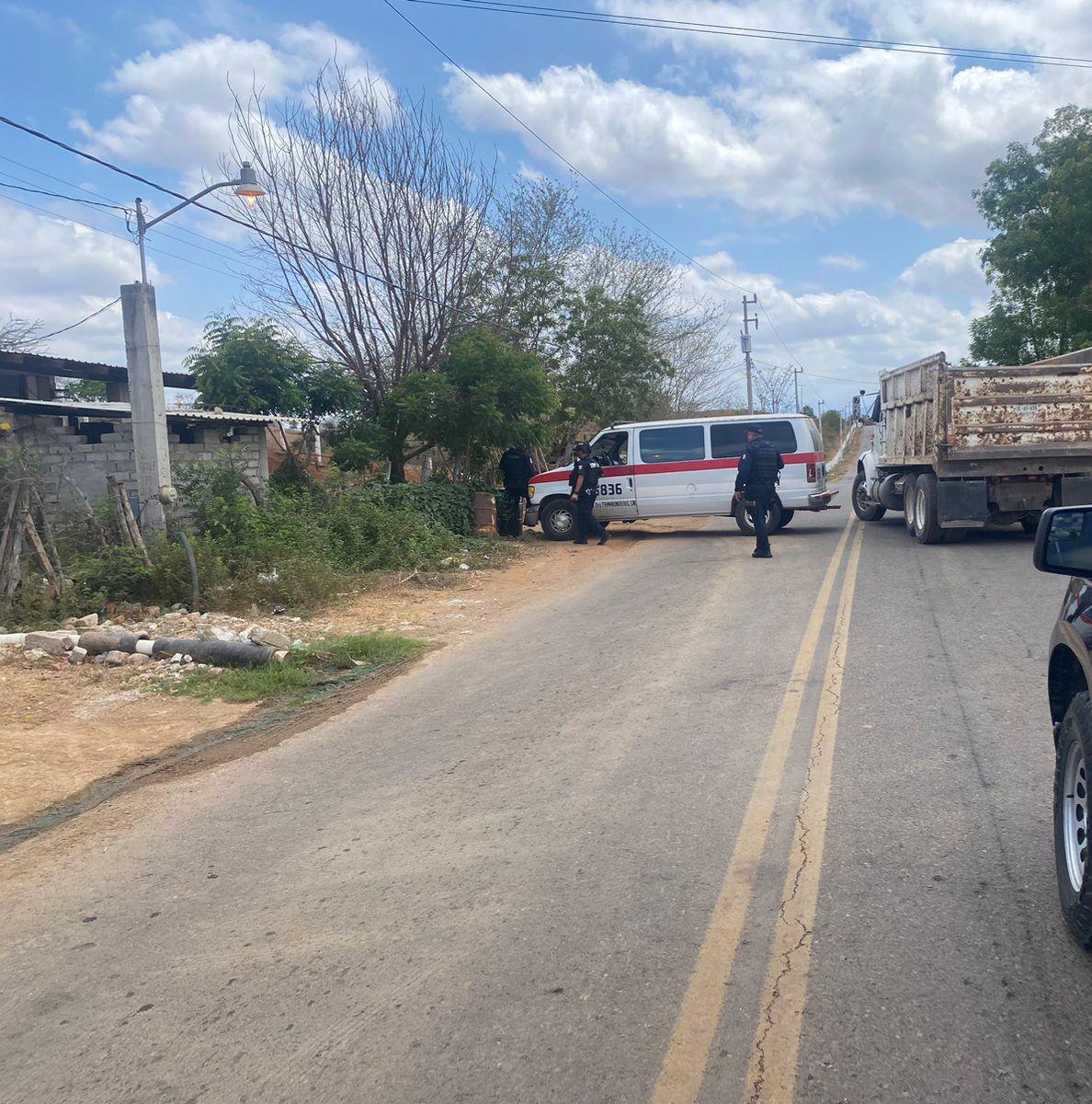 $!Reportan bloqueo en la carretera de Chilillos a Matatán, en Rosario