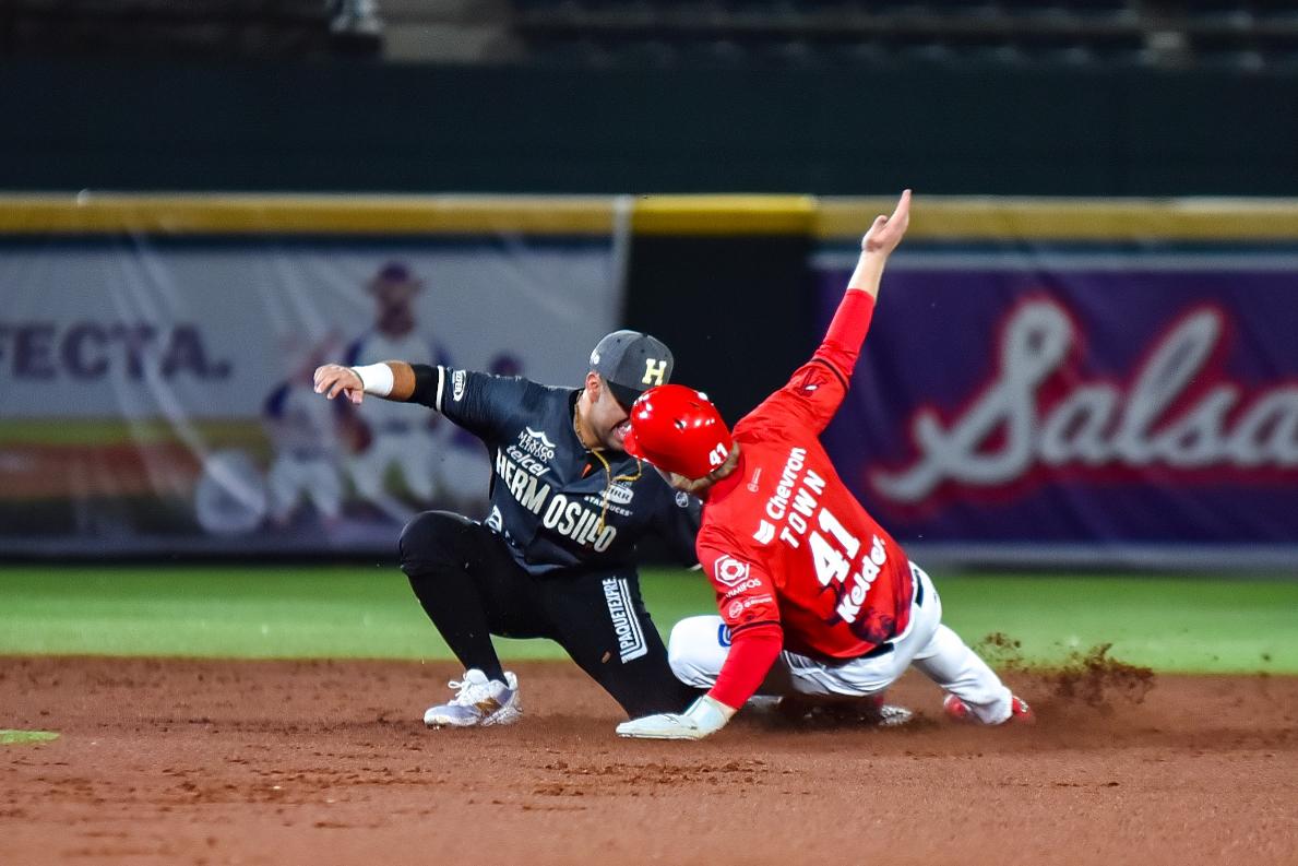 $!Se iguala la serie entre Naranjeros y Mayos en Ciudad Obregón