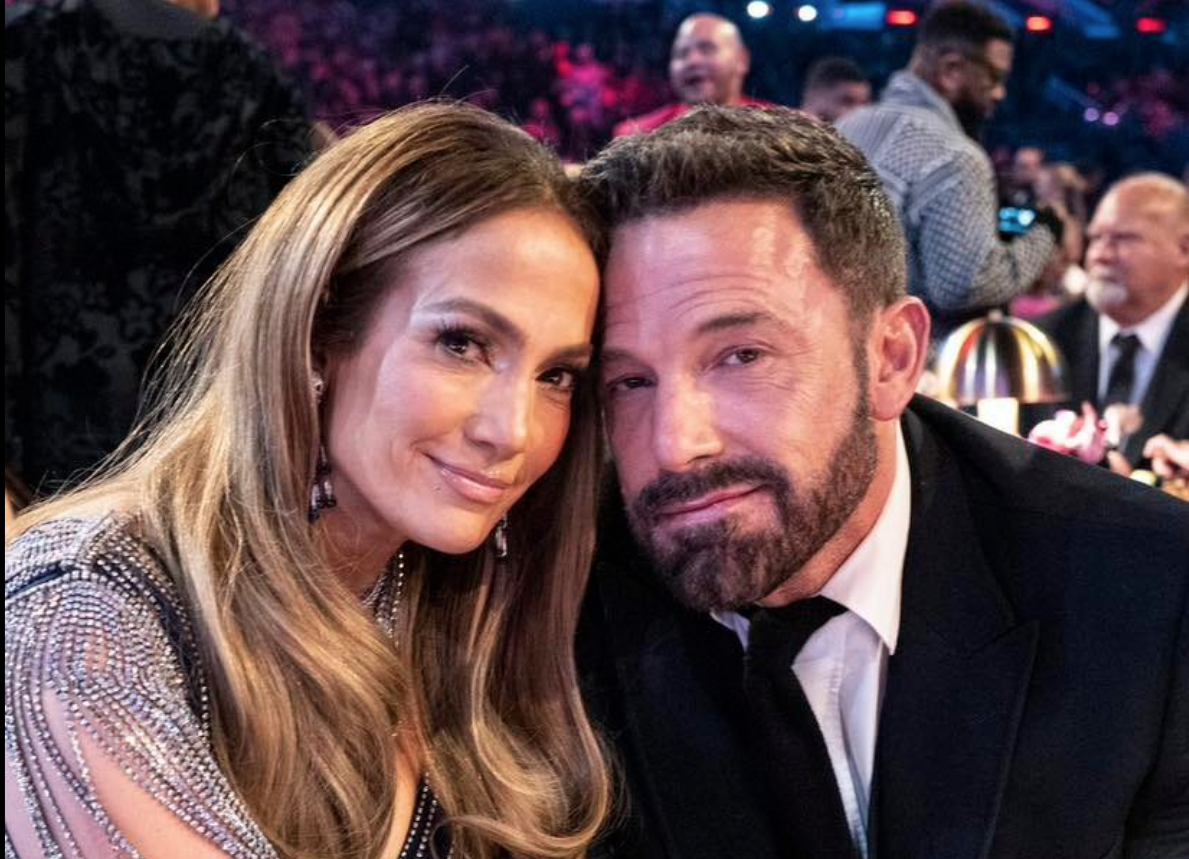 $!Celebra Jennifer López primer aniversario de bodas con un nuevo tema para Ben Affleck