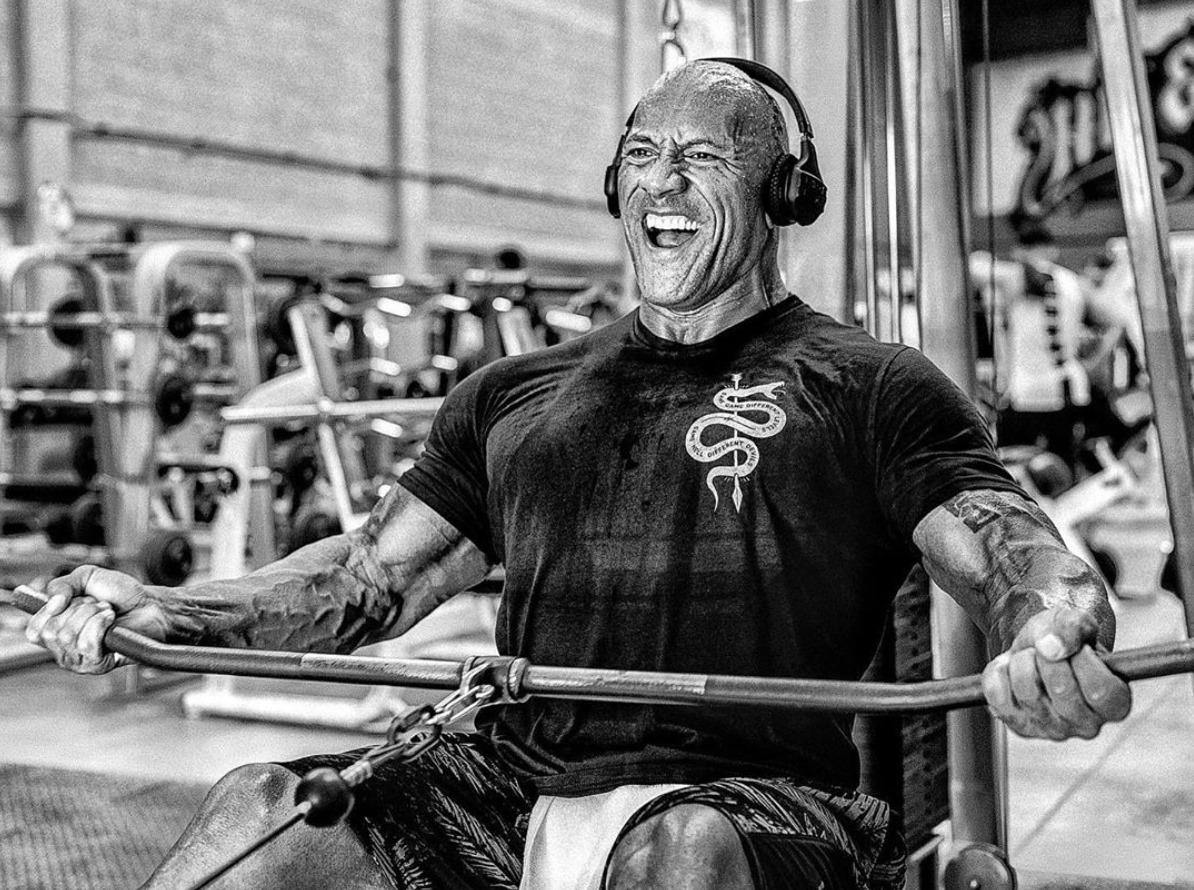 $!Lanza Dwayne Johnson su propia marca de audífonos
