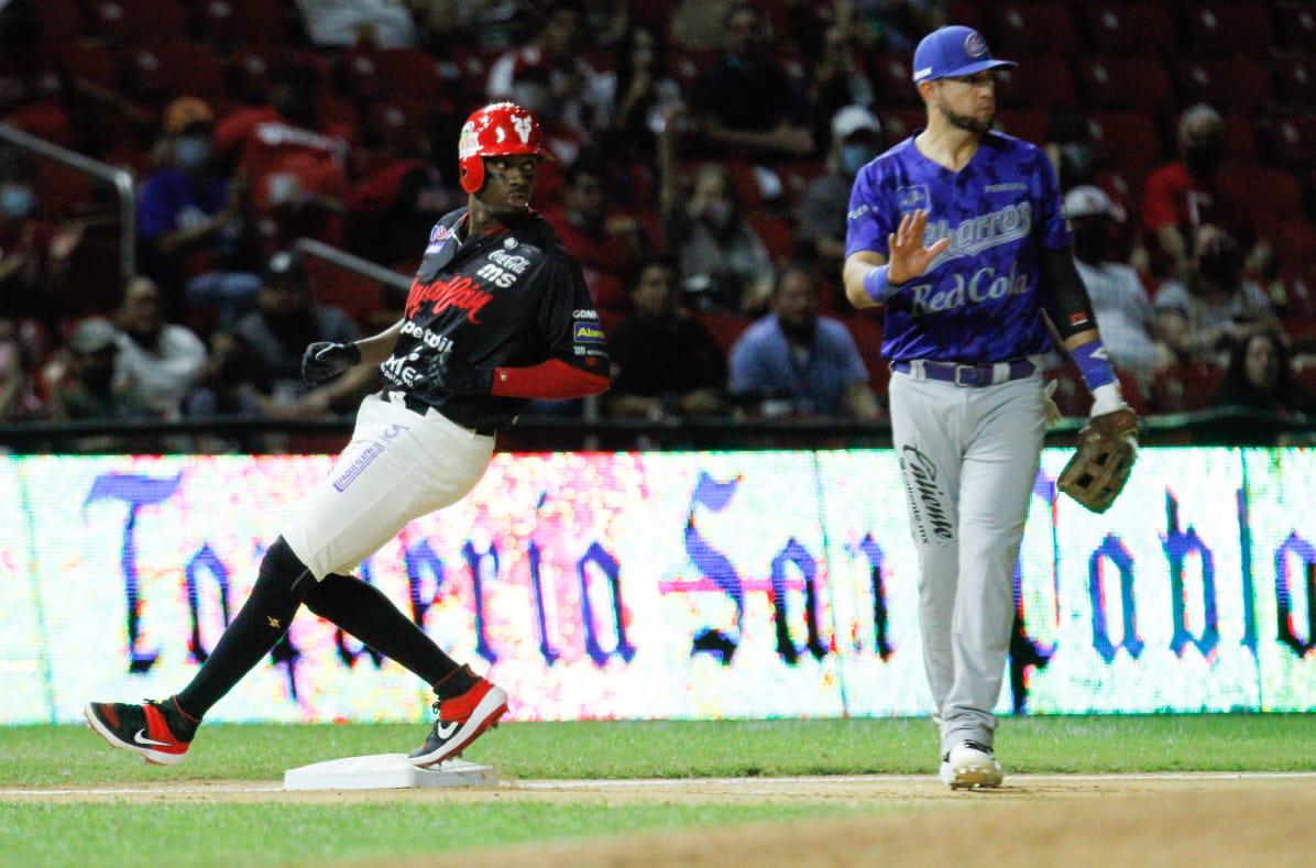 $!‘Pulpa’ Ríos define triunfo de Venados ante Charros y se lleva la serie