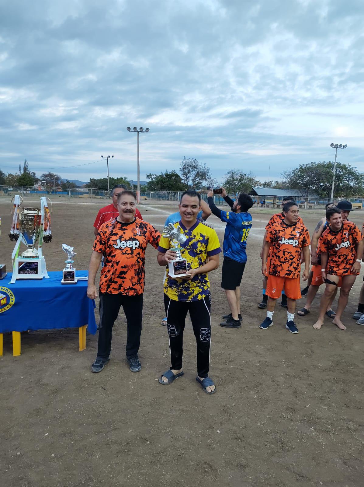 $!Visane-Ramada se convierte en tricampeón en Futbol Intermédicos