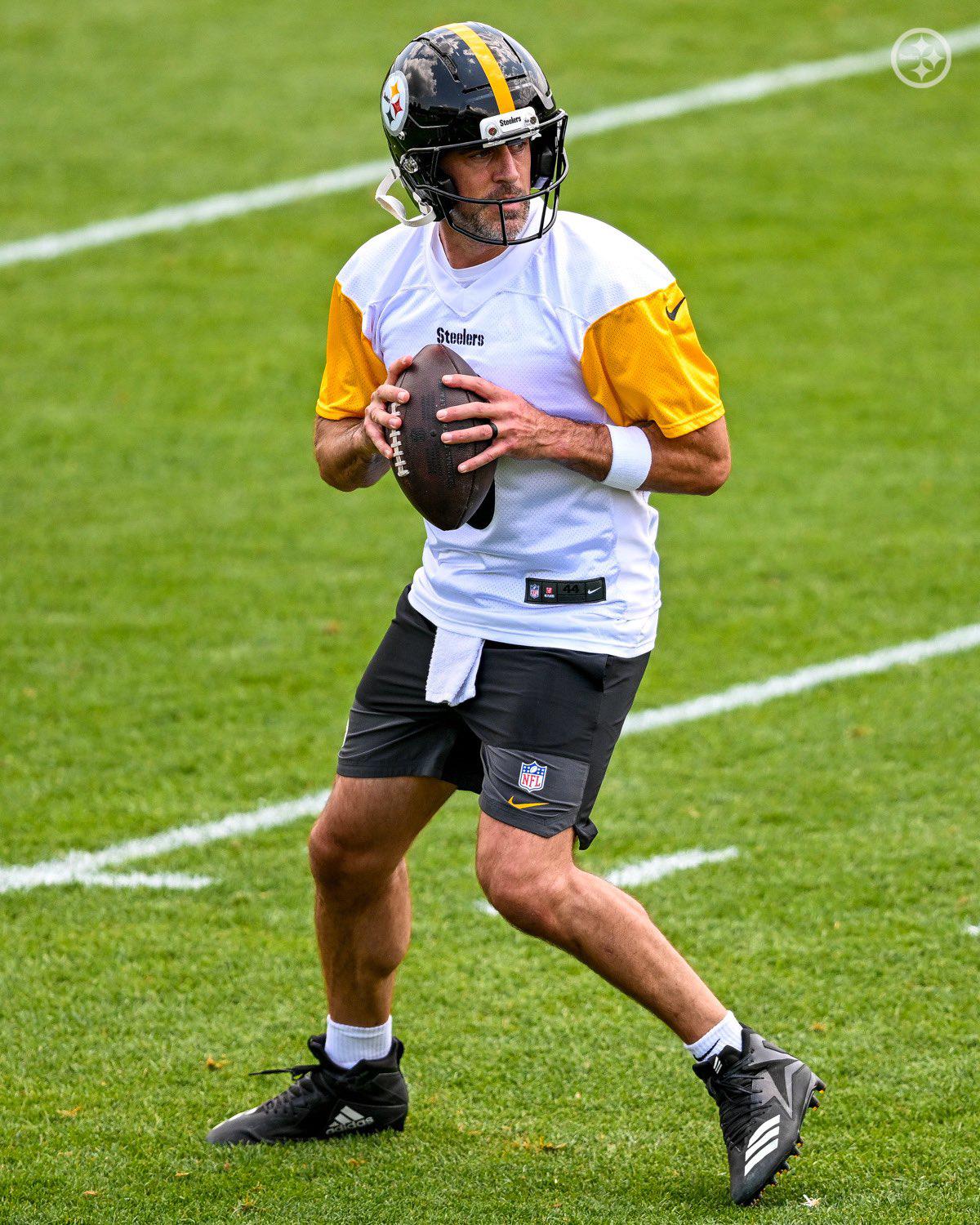 $!Aaron Rodgers y los Steelers: incertidumbre en la recta final