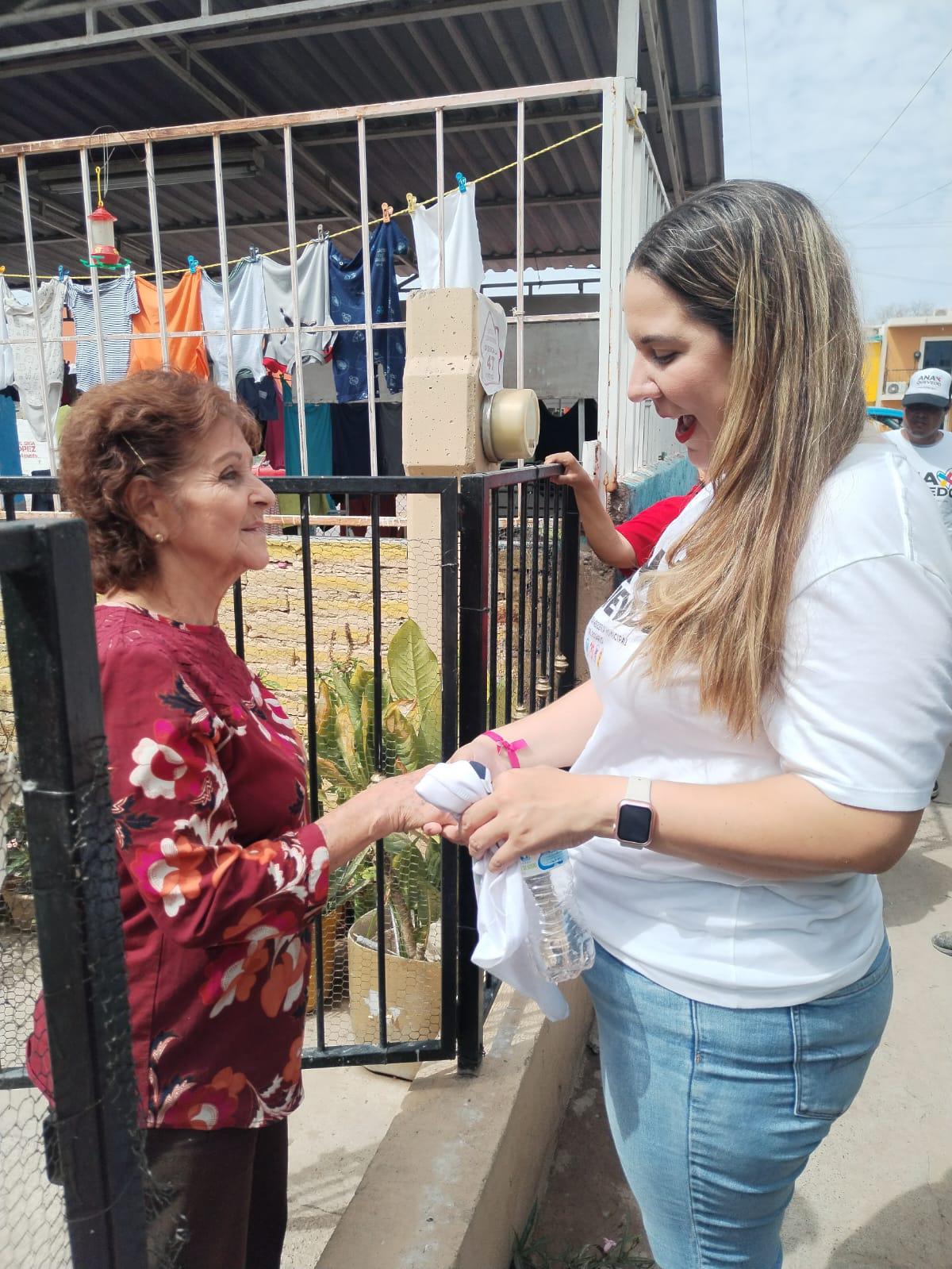 $!Ana Quevedo dice que, de ganar la alcaldía, buscará soluciones para atender el desabasto de agua en Rosario
