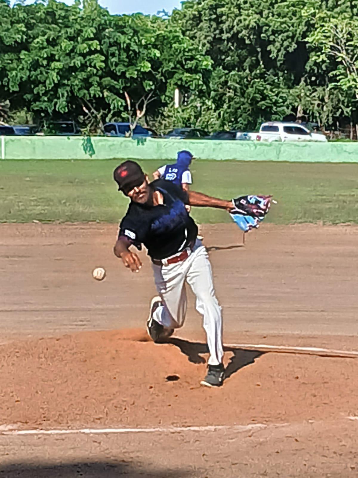 $!Cae Alijadores de Chito Cano en Liga Dominical, en Polluelos