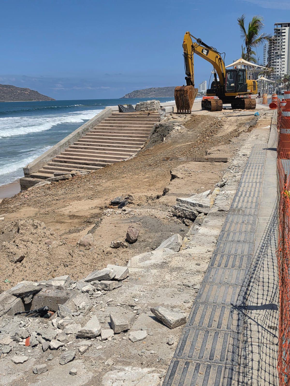 $!Rehabilitación del socavón en el malecón de Mazatlán continúa en etapa de estudios; aún no definen inversión