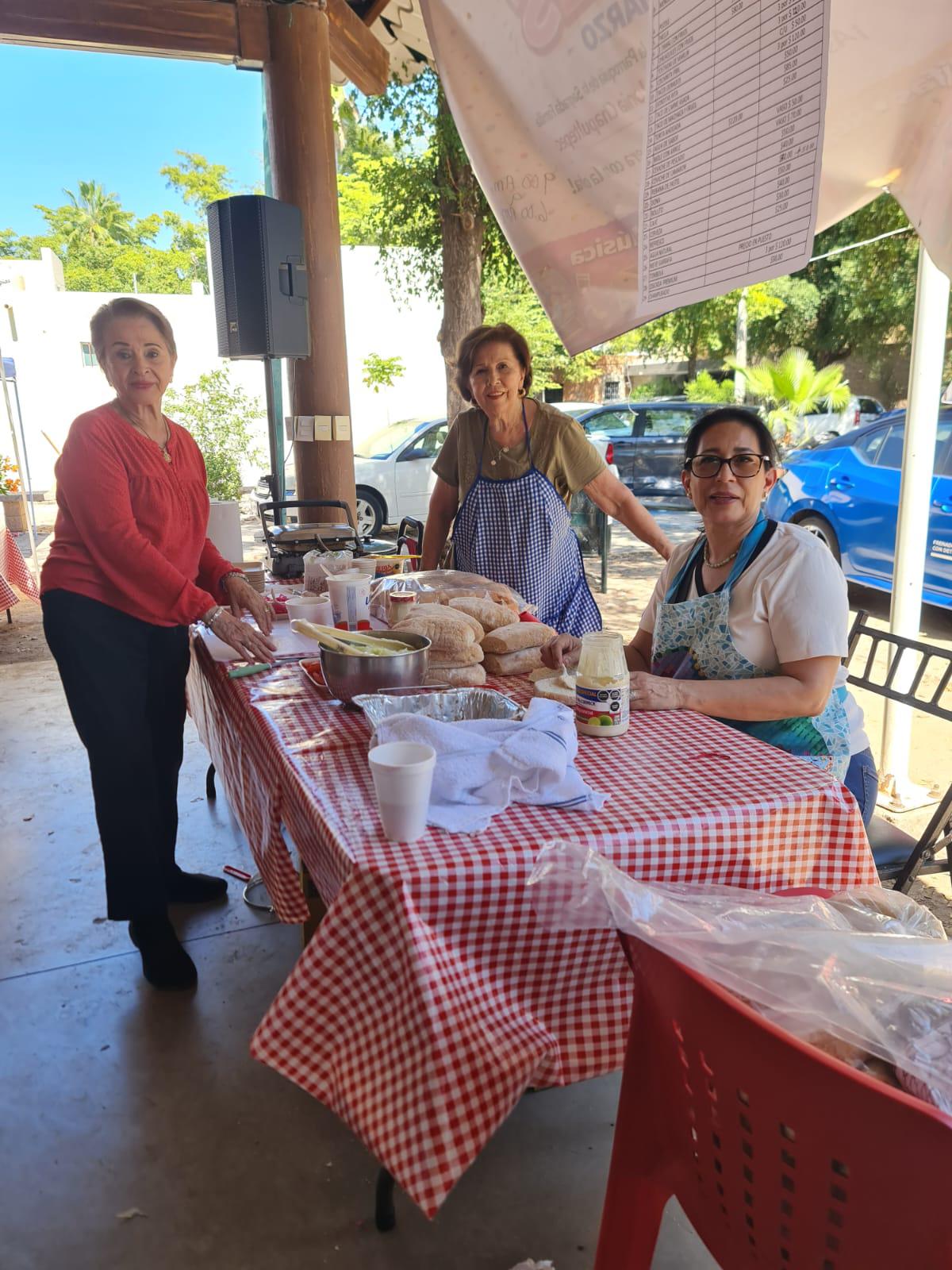 $!Vecinos de la Colonia Chapultepec, en Culiacán, se unen para construcción de velatorio