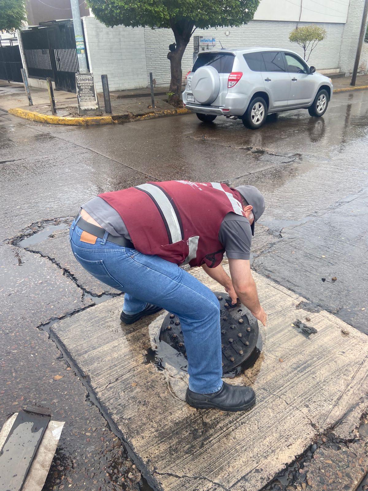 $!Reportan saldo blanco tras lluvias en Culiacán; Protección Civil atiende incidentes menores
