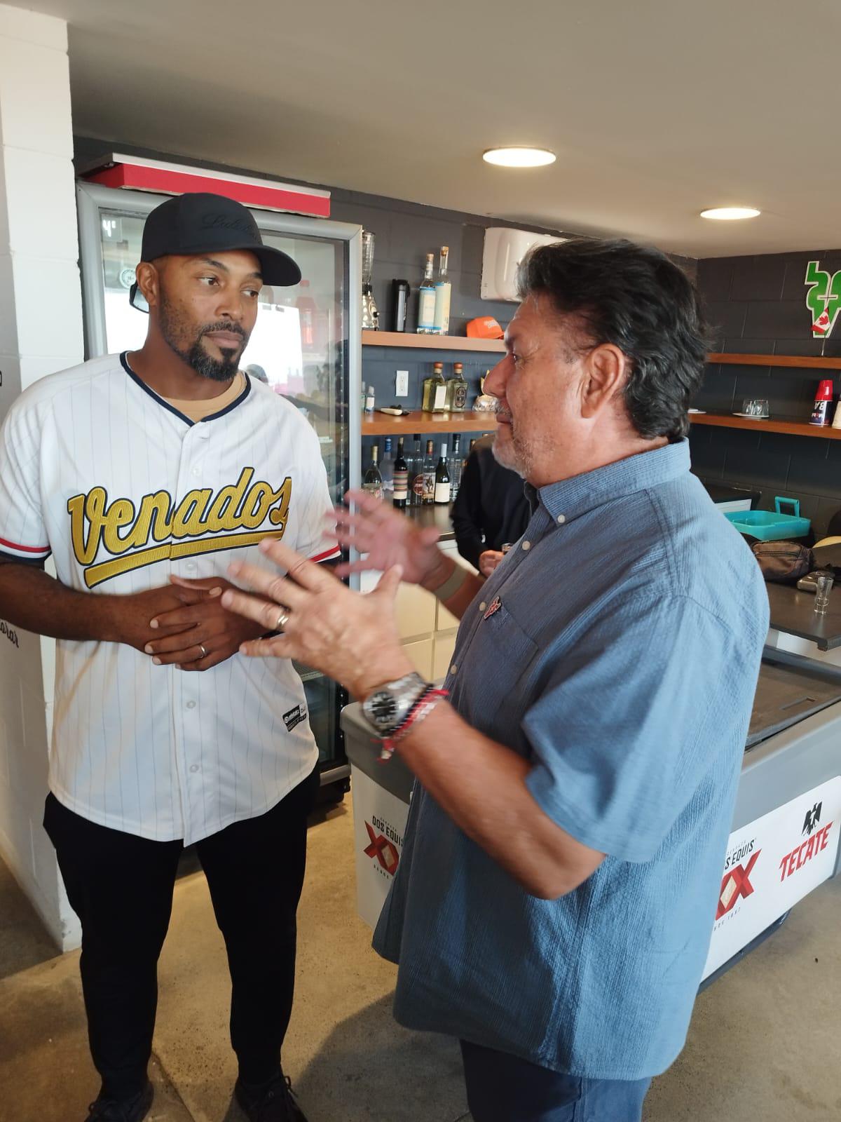 $!Vamos a tener un buen equipo para la afición: Chris Roberson, mánager de Venados