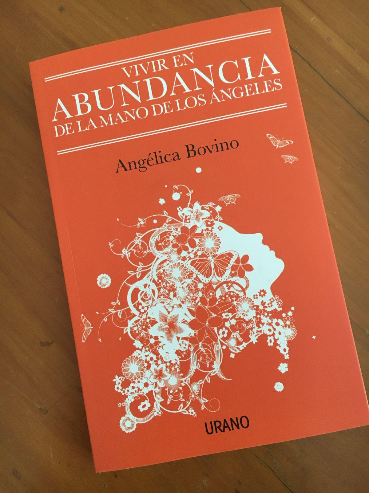 $!‘Vivir en abundancia de la mano de los ángeles’ es uno de sus libros.