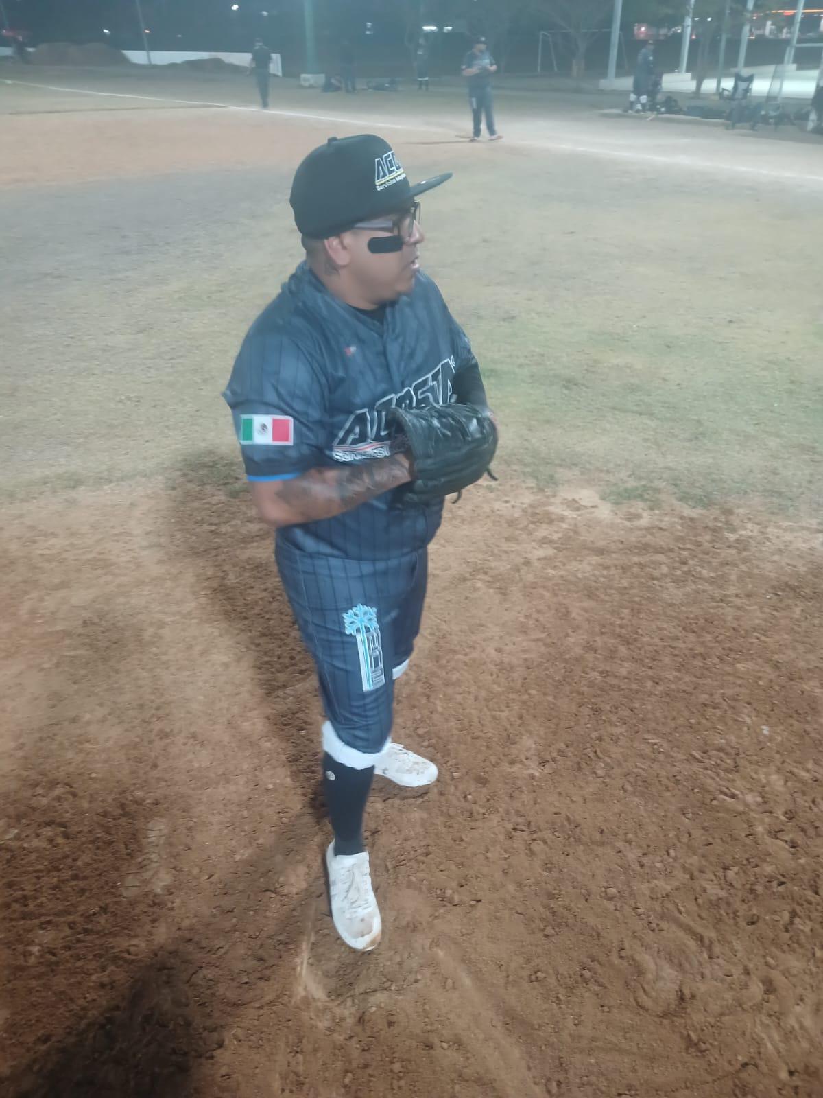 $!Sigue invicto Ingeniería Carvajal, le gana al campeón SUTERM-Sección 75 por 5-2