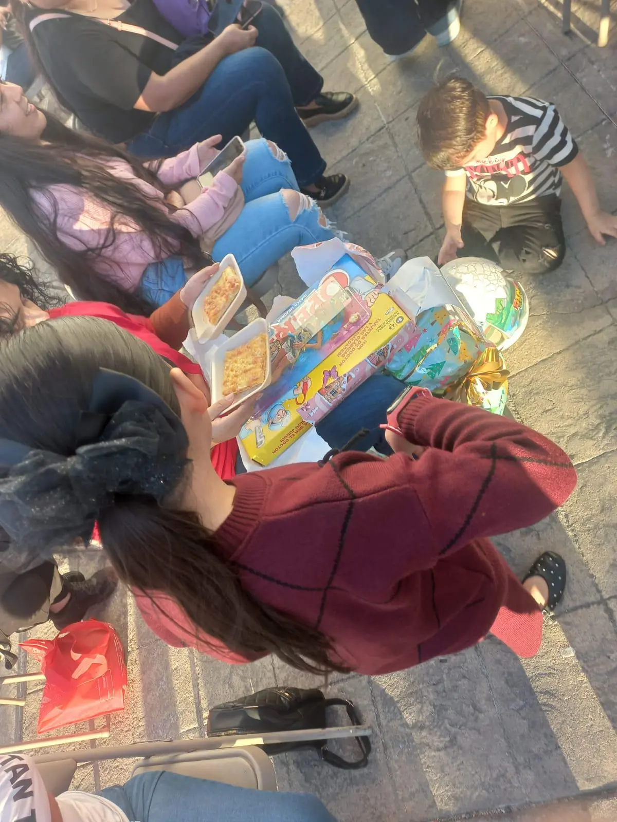 $!Arropa Noroeste a Sixsiri y Azael Castro con una luz entre tanta oscuridad, en el Día de Reyes