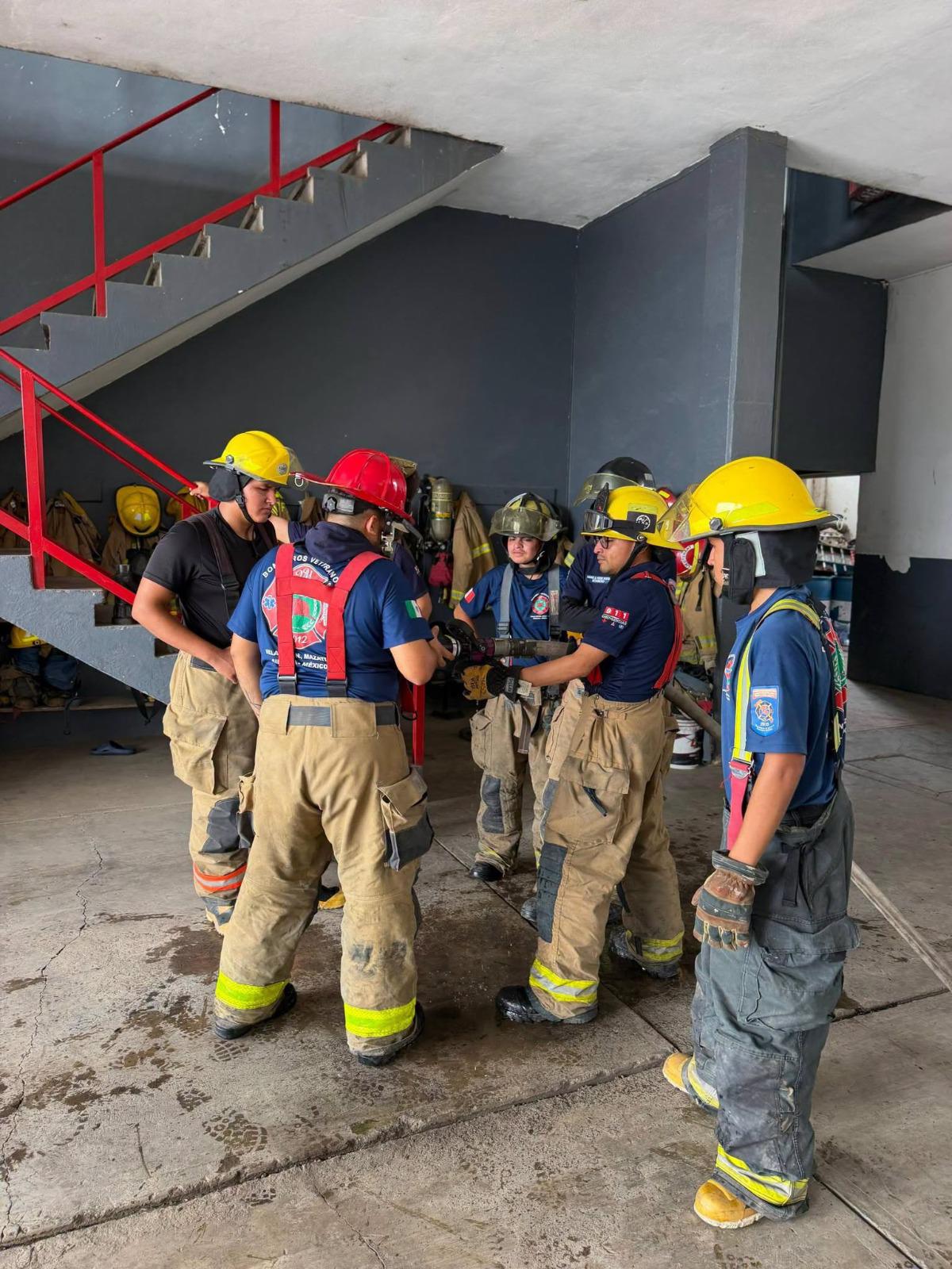 $!Reciben capacitación Bomberos Veteranos de Villa Unión para brindar mejor servicio
