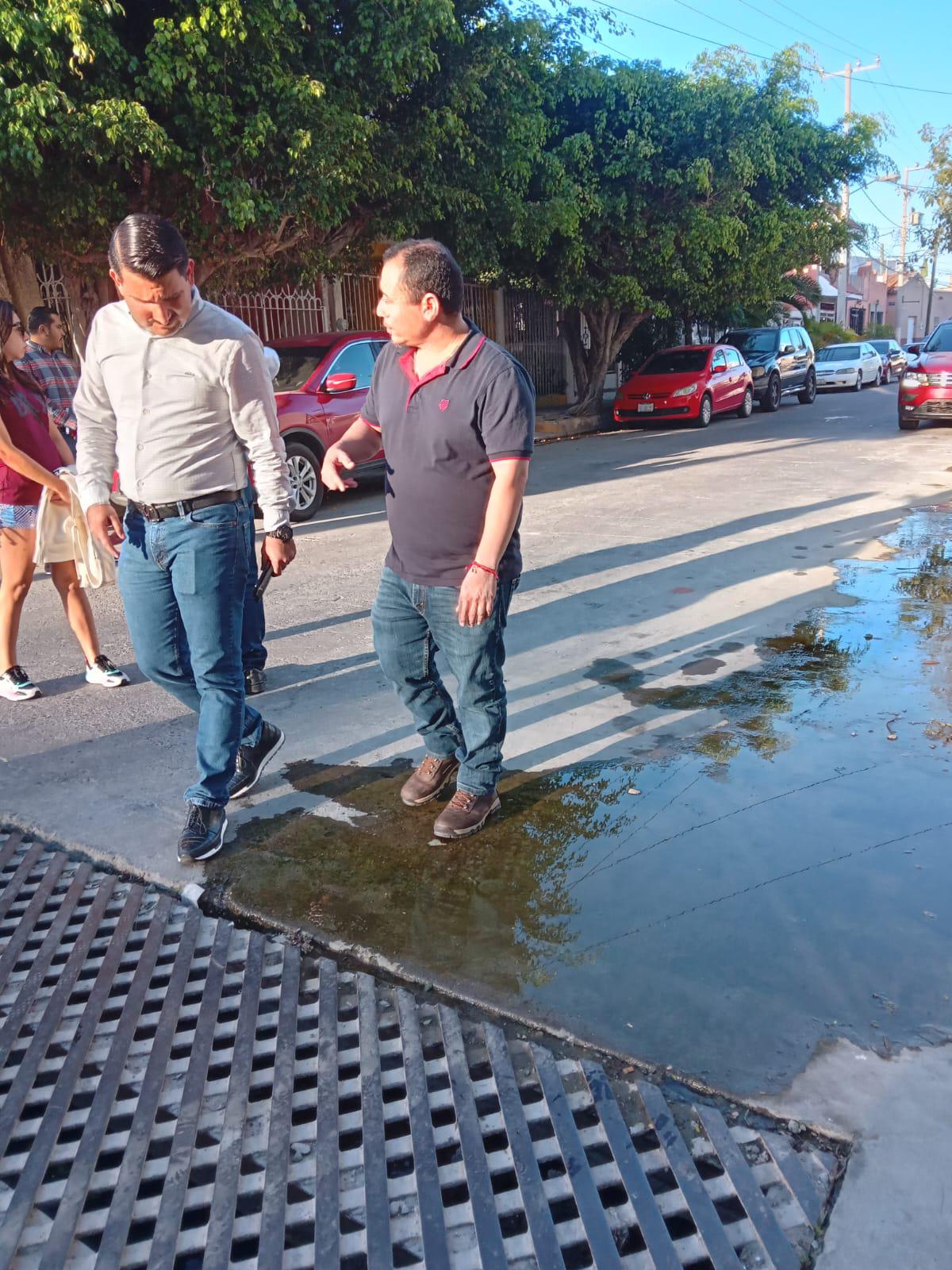 $!Rehabilitan colector Roosevelt; tubería de más de 50 años de antigüedad en Mazatlán