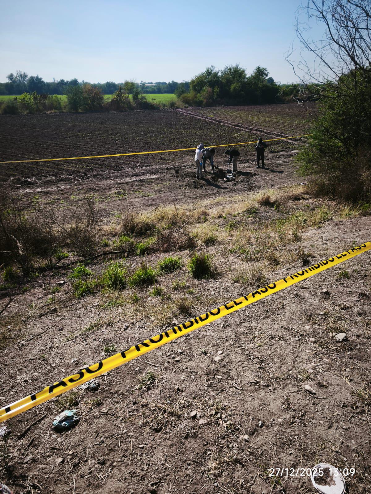 $!Hallan 4 cuerpos en fosa clandestina en El Alhuate, al sur de Culiacán