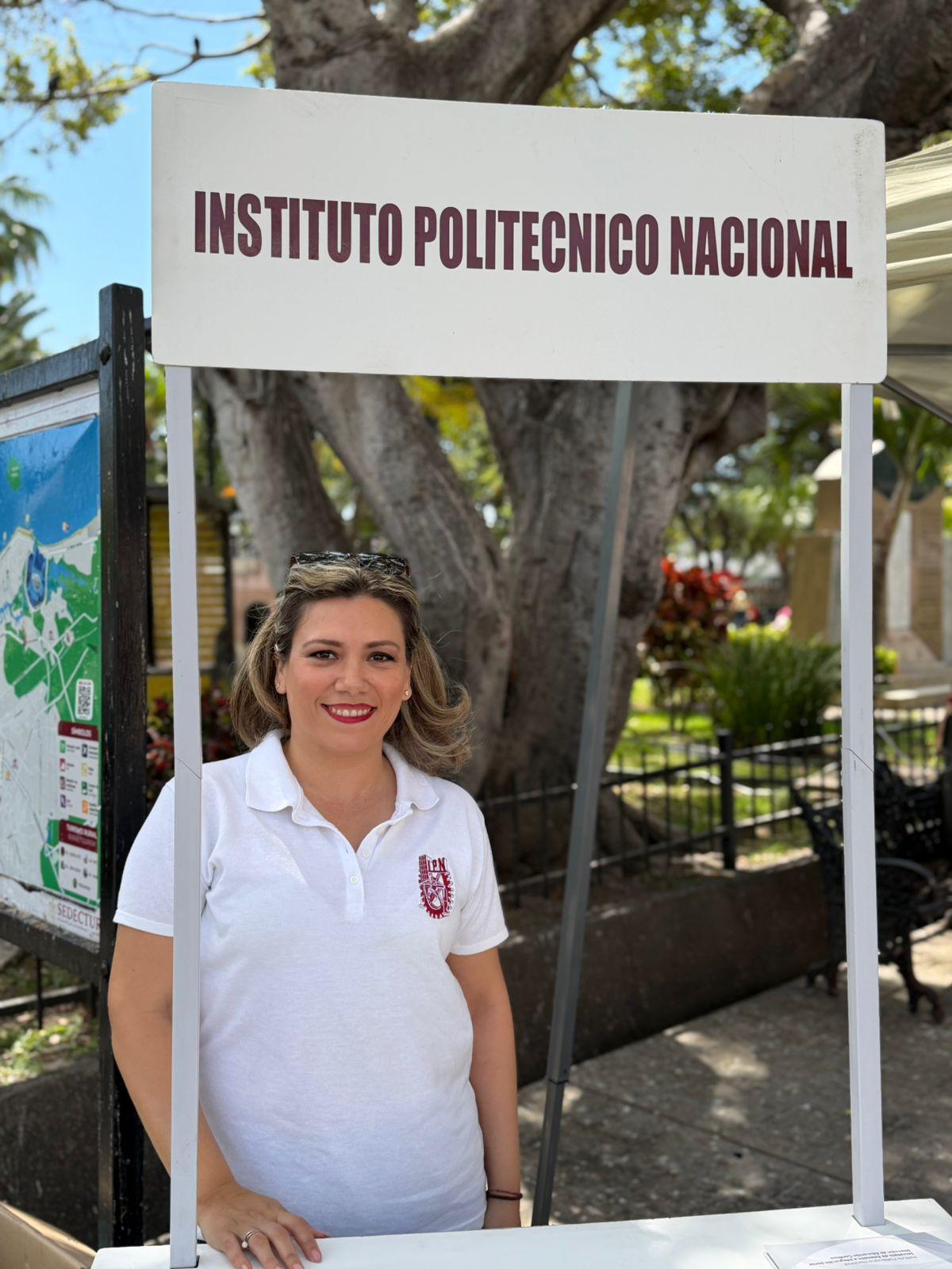 $!Lanza IPN Mazatlán campaña de recolección de libros en apoyo de bibliotecas de la zona sur de Sinaloa