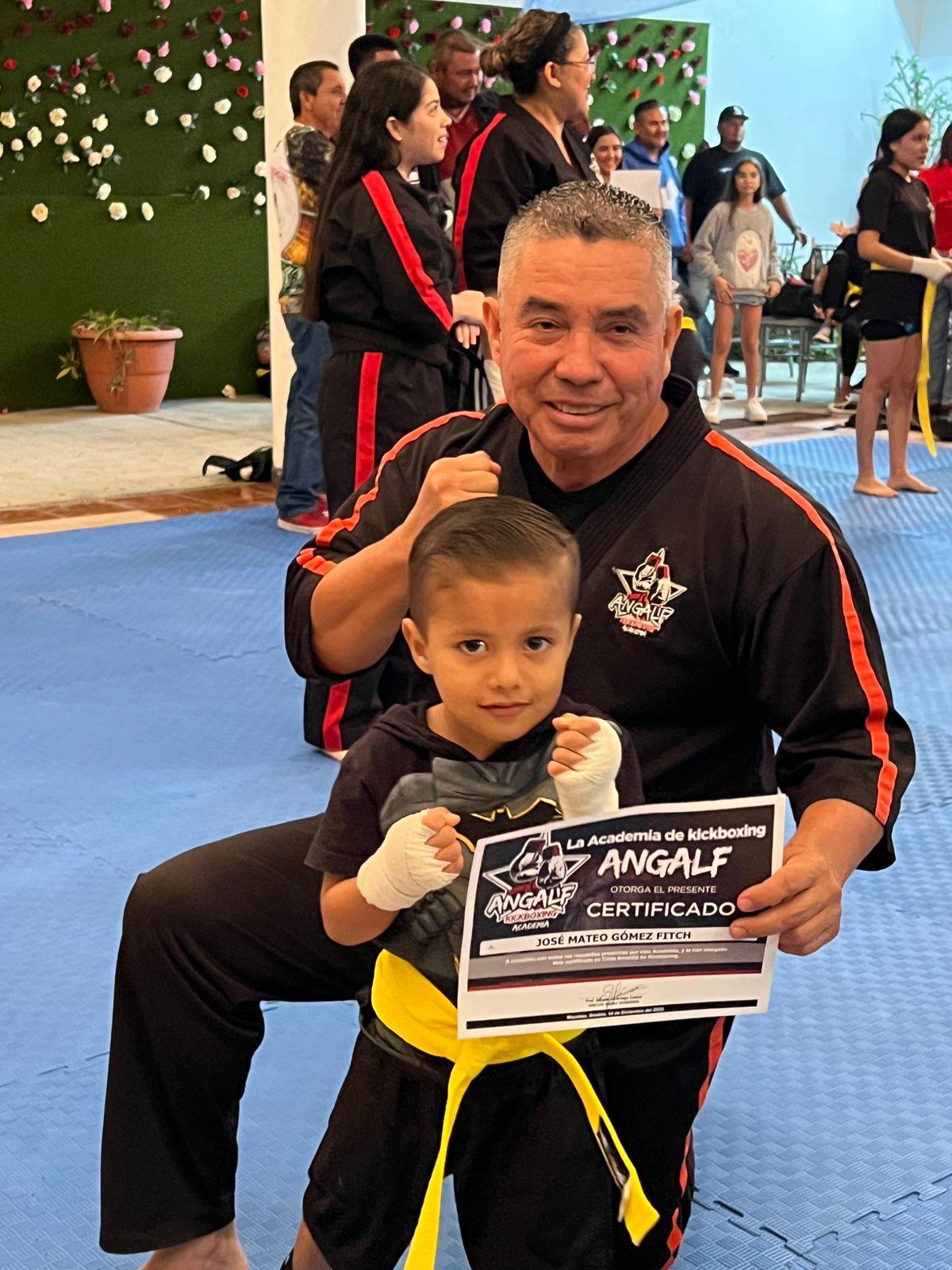 $!Muestran mentalidad de dragón Guerreros Angalf en su examen de avance de grados