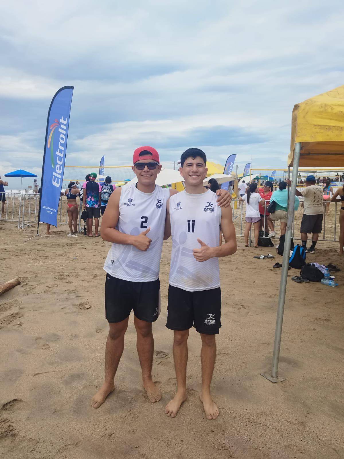 $!Avanzan equipos de Salvador González en Nacional de Voleibol de Playa