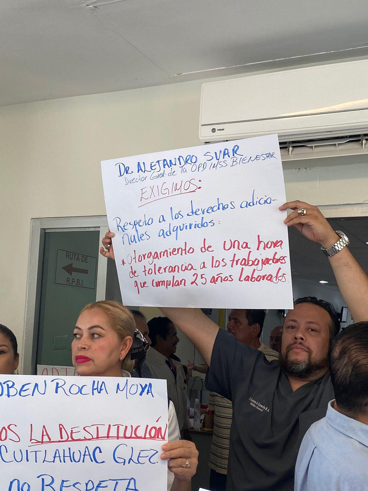 $!Trabajadores del Sector Salud de Mazatlán se suman a protesta estatal