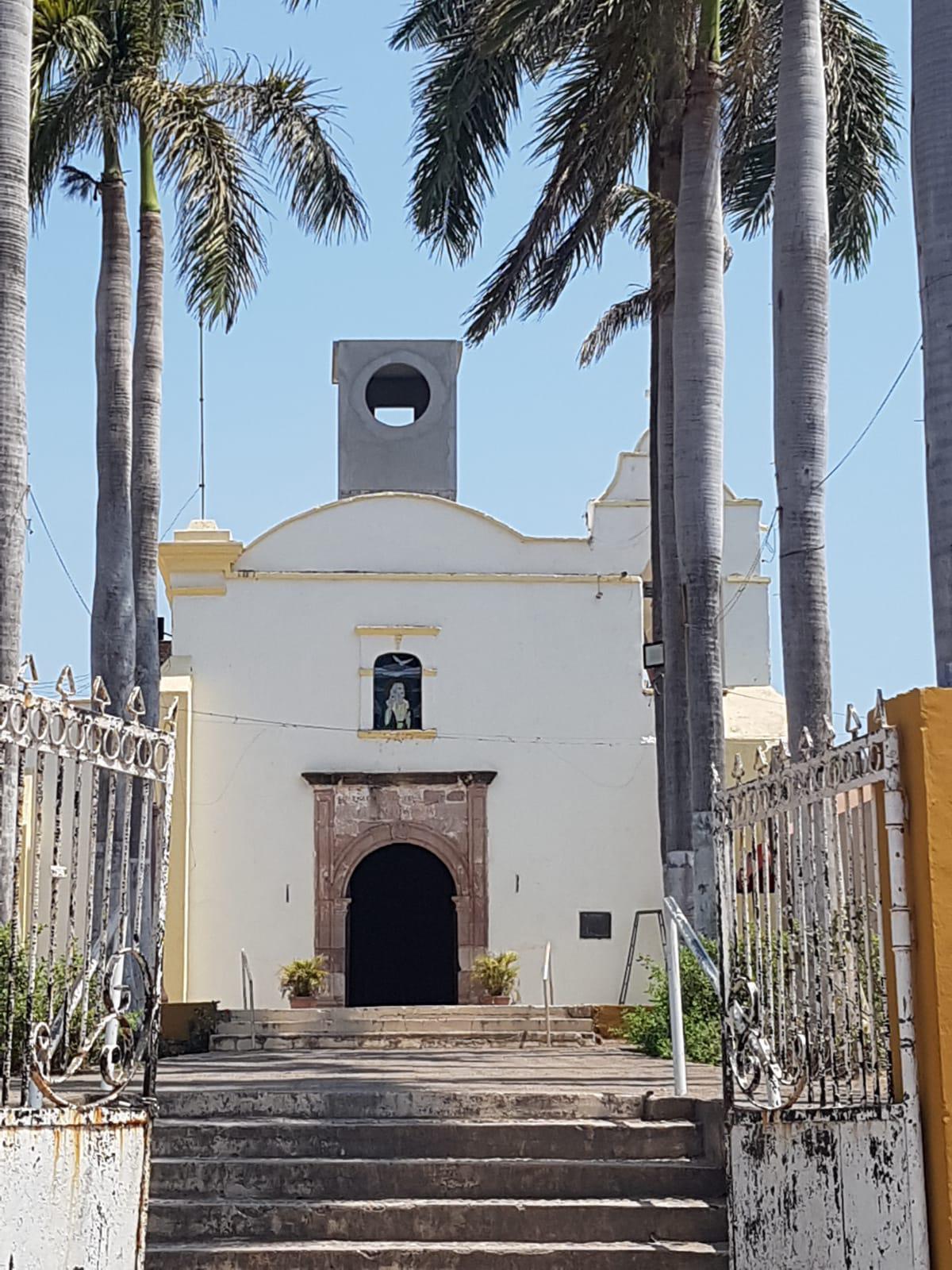 $!Suspende INAH construcción de reloj monumental en Chametla