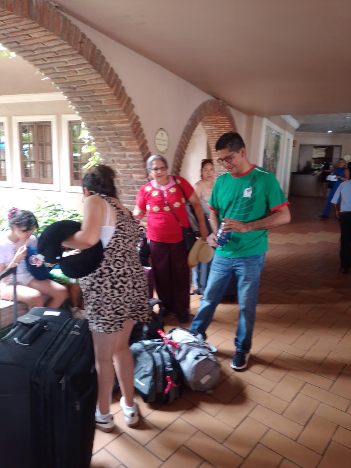 $!Locales y visitantes se unen en Mazatlán al entusiasmo del Mundial