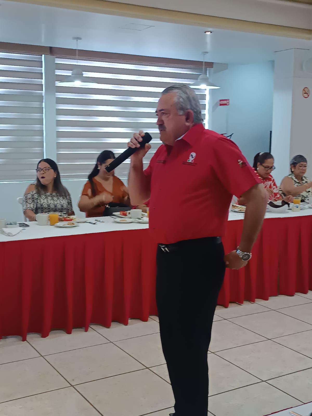 $!Toma José Carlos Bernal las riendas de la Región IV de Ligas Infantiles y Juveniles de Beisbol