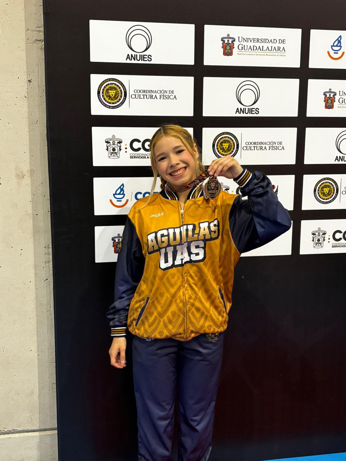 $!Debuta mazatleca América Hernández en el Nacional de Anuies con medalla de bronce