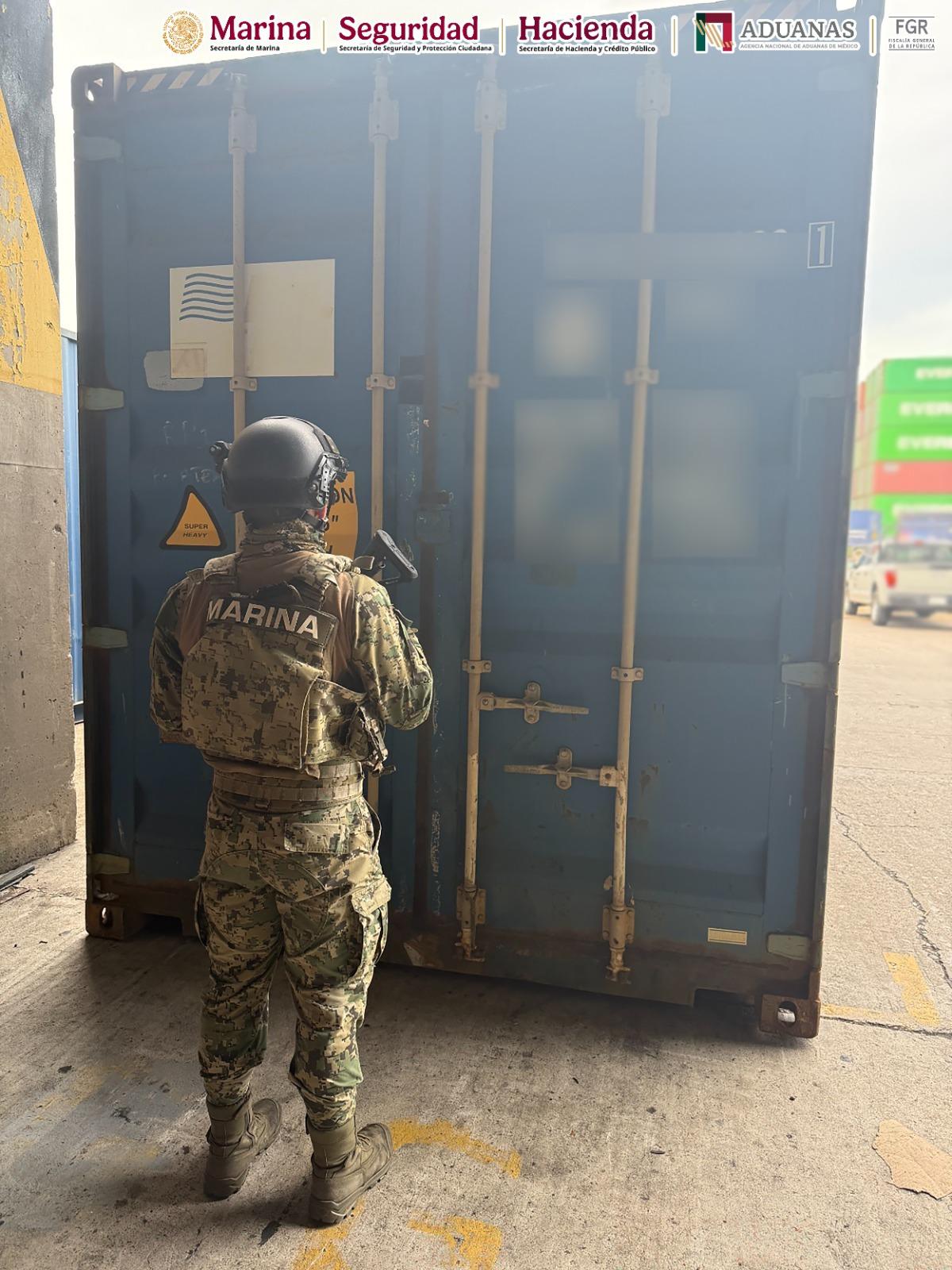 $!Incautan 137 kilos de cocaína en puerto de Lázaro Cárdenas; hay cinco detenidos