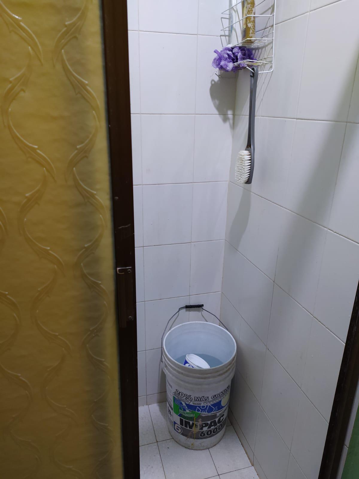 $!Gran parte de Mazatlán sigue sufriendo el desabasto de agua