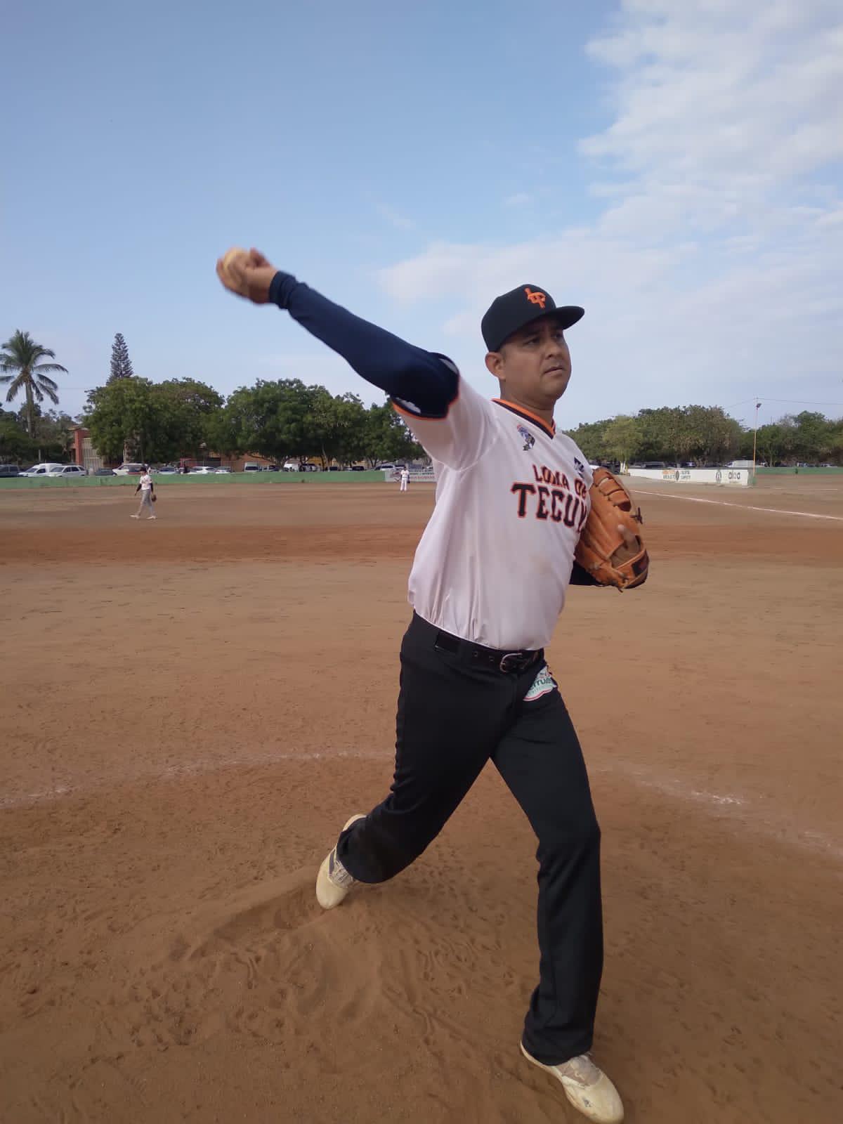 $!Frutería San Carlos es campeón absoluto de Liga Dominical, en Club Polluelos
