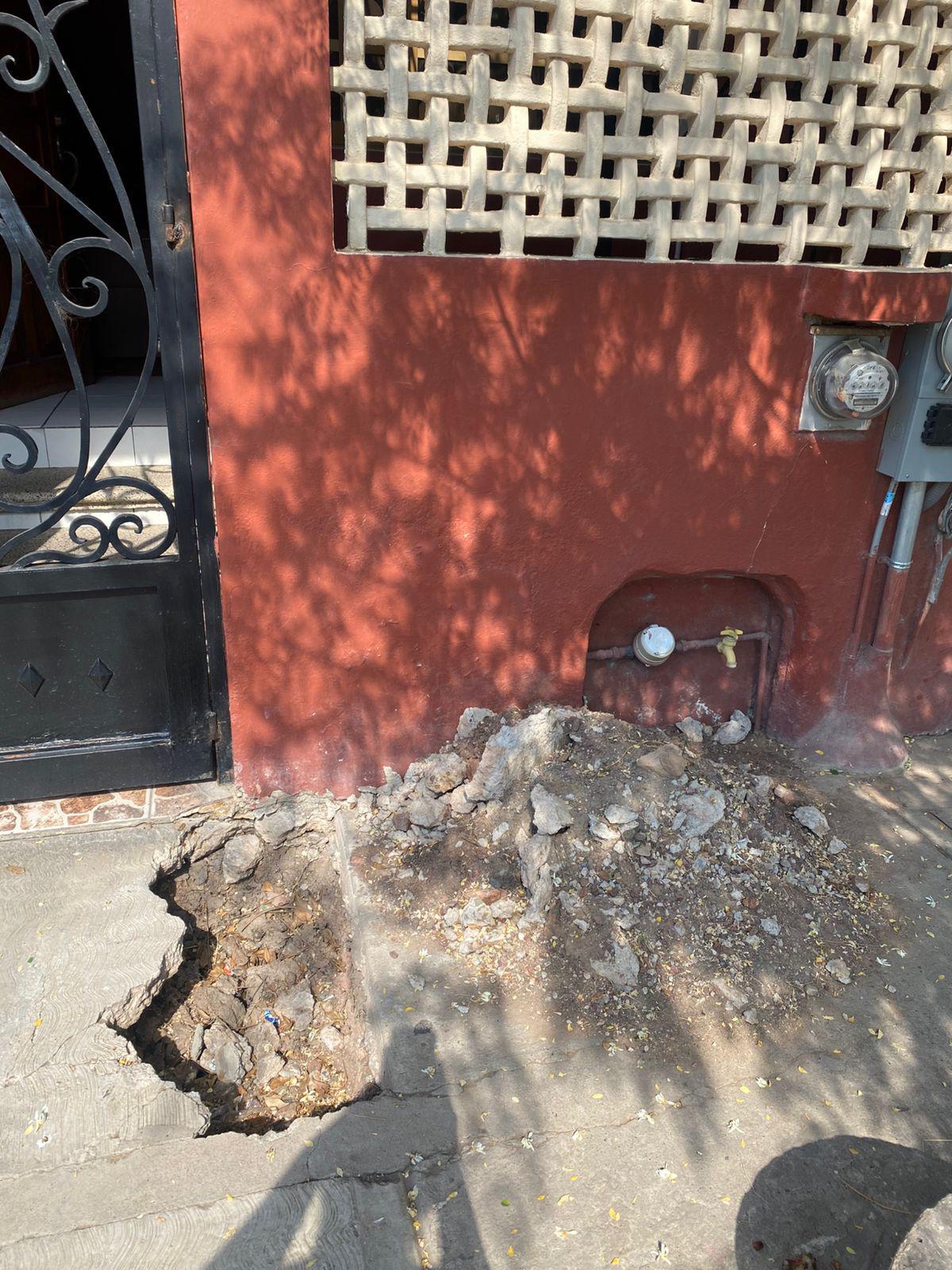 $!‘Olvida’ Jumapam tapar pozo en fraccionamiento Esmeralda, en Mazatlán