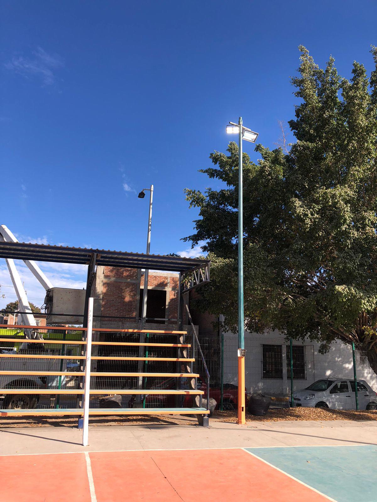 $!Encienden iluminación de la cancha El Tanque, de Villa Unión