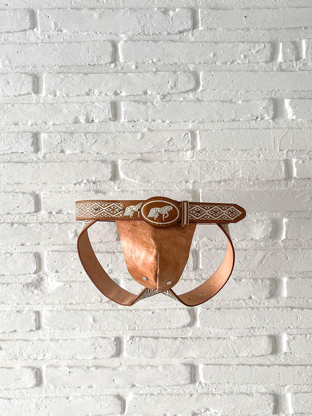 $!Vestigios de Valor, es la obra con la que el artista obtuvo el segundo lugar en la bienal.