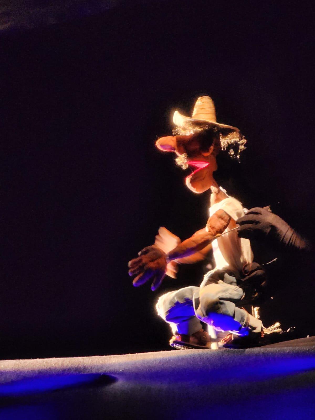 $!Personajes como El Güilo Mentiras llegó al teatrino.