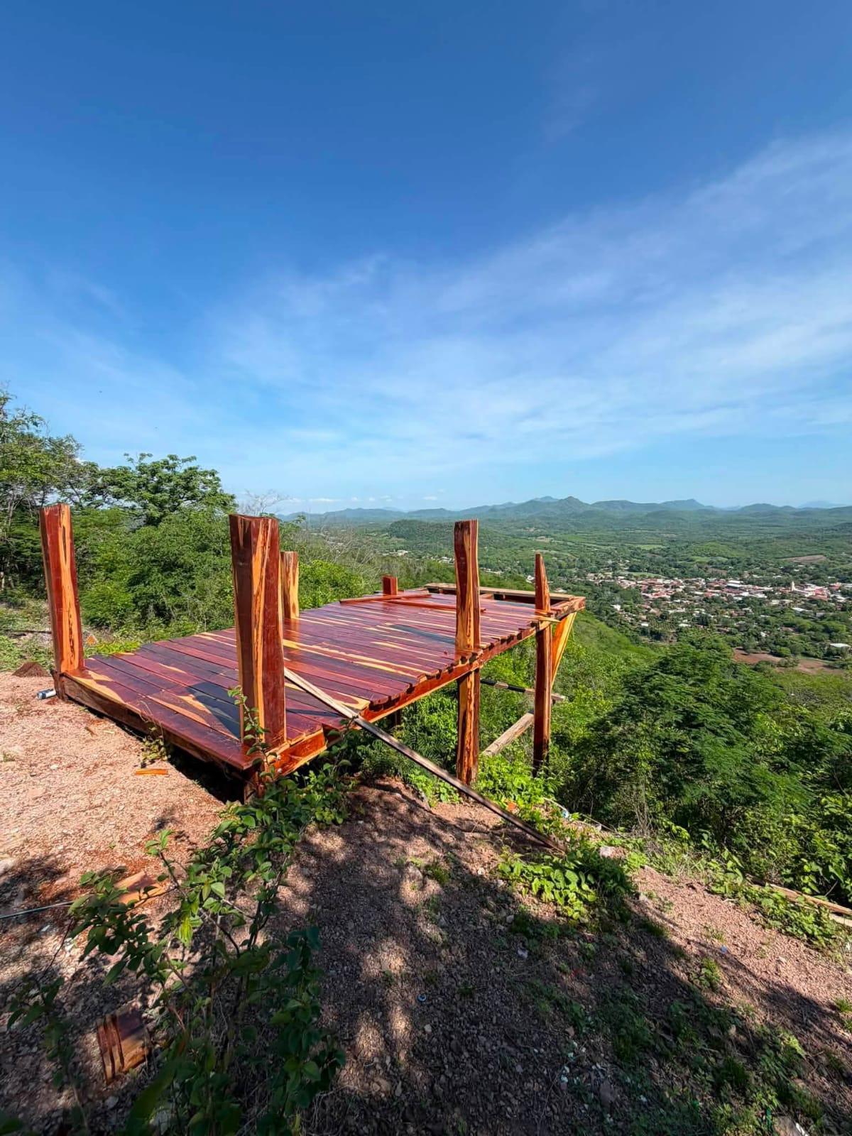 $!Habilitan mirador en el Cerro de la Cruz en la comunidad de La Noria