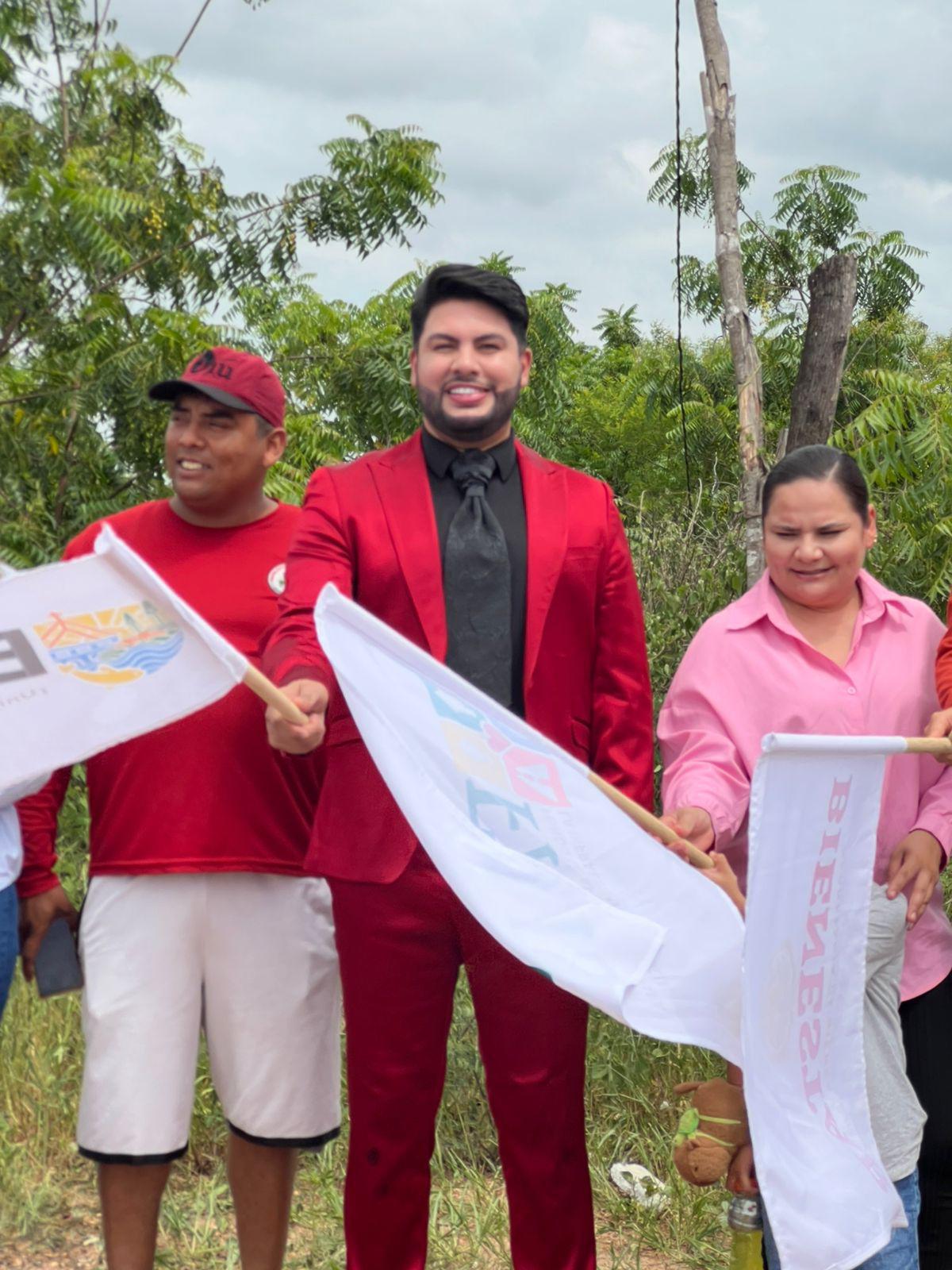 $!Arranca obra de ampliación de energía eléctrica en avenida Olas Altas, en Elota
