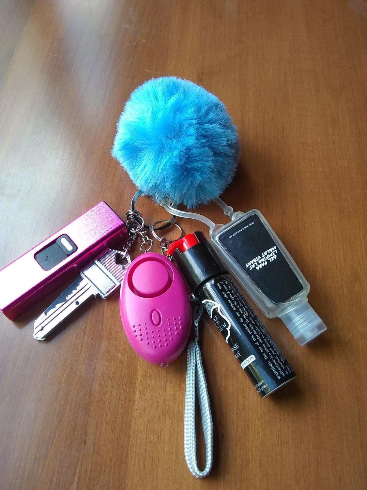 $!Ante la inseguridad que se vive en Culiacán, Desyreé Medina crea un kit para que mujeres se sientan seguras en las calles