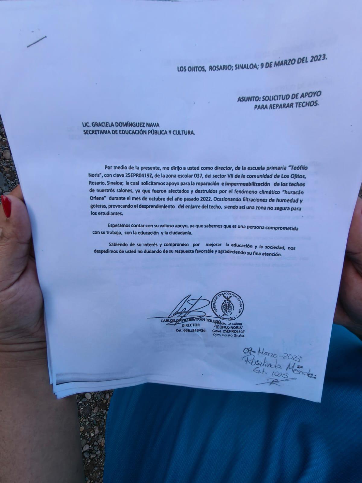 $!Padres de familia en Los Ojitos, Rosario, toman primaria en demanda de ‘una escuela digna y segura’
