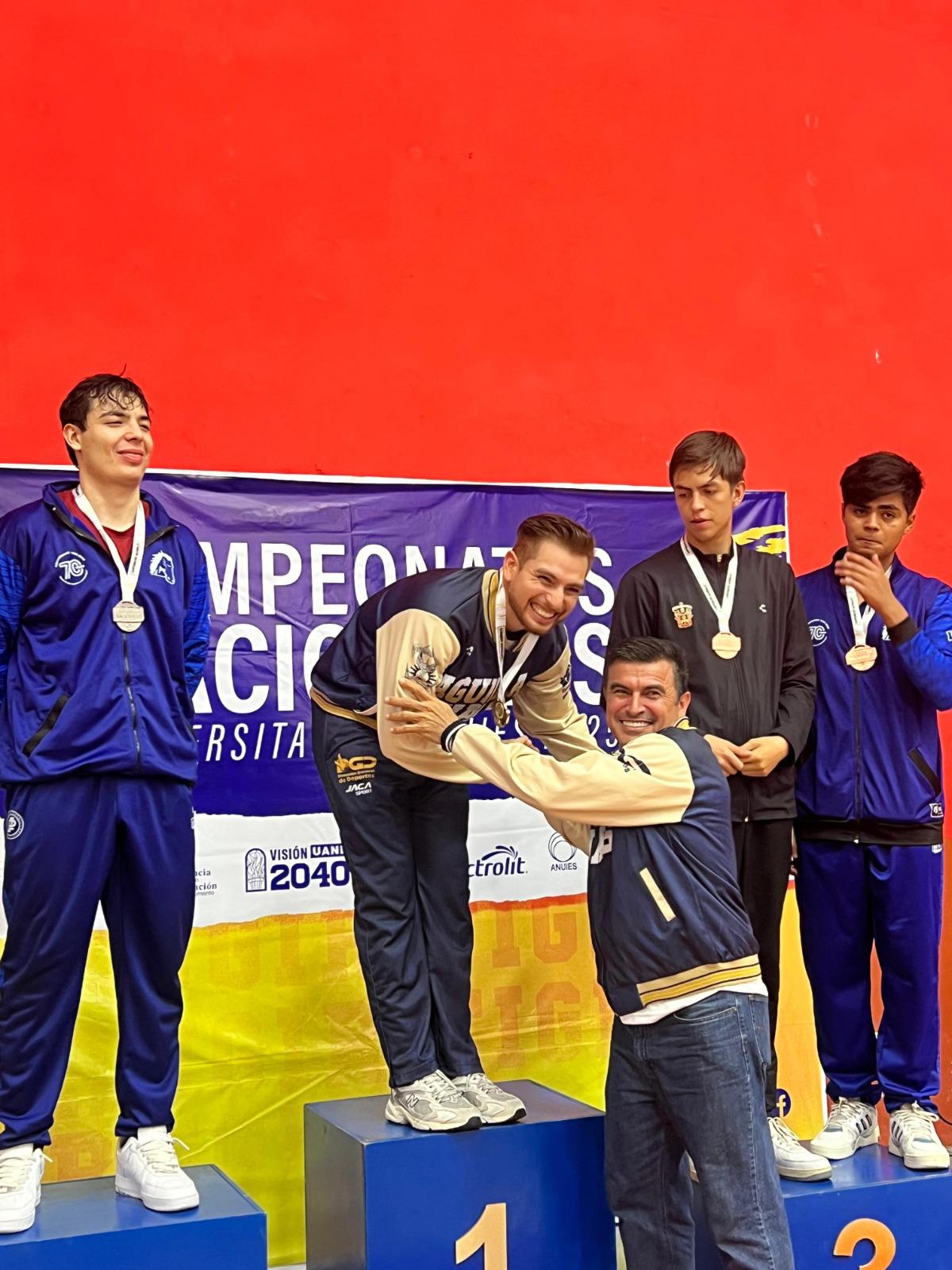 $!Con tres medallas, karatecas sinaloenses regresan del Nacional Universitario ANUIES