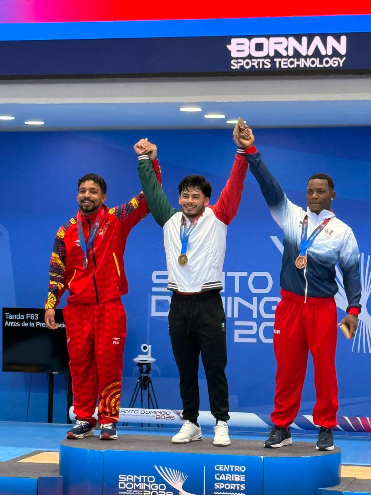 $!Sinaloense Jorge Adán Cárdenas conquista el oro en halterofilia en Santo Domingo 2026