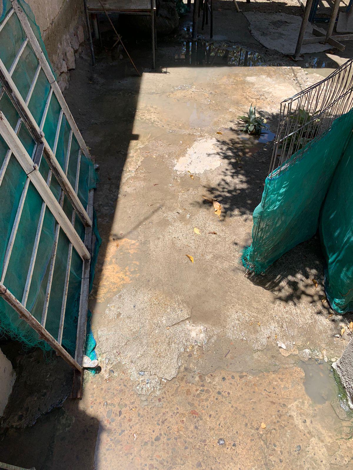 $!Colapsa drenaje en la Robles Quintero, en Mazatlán; familias piden solución inmediata