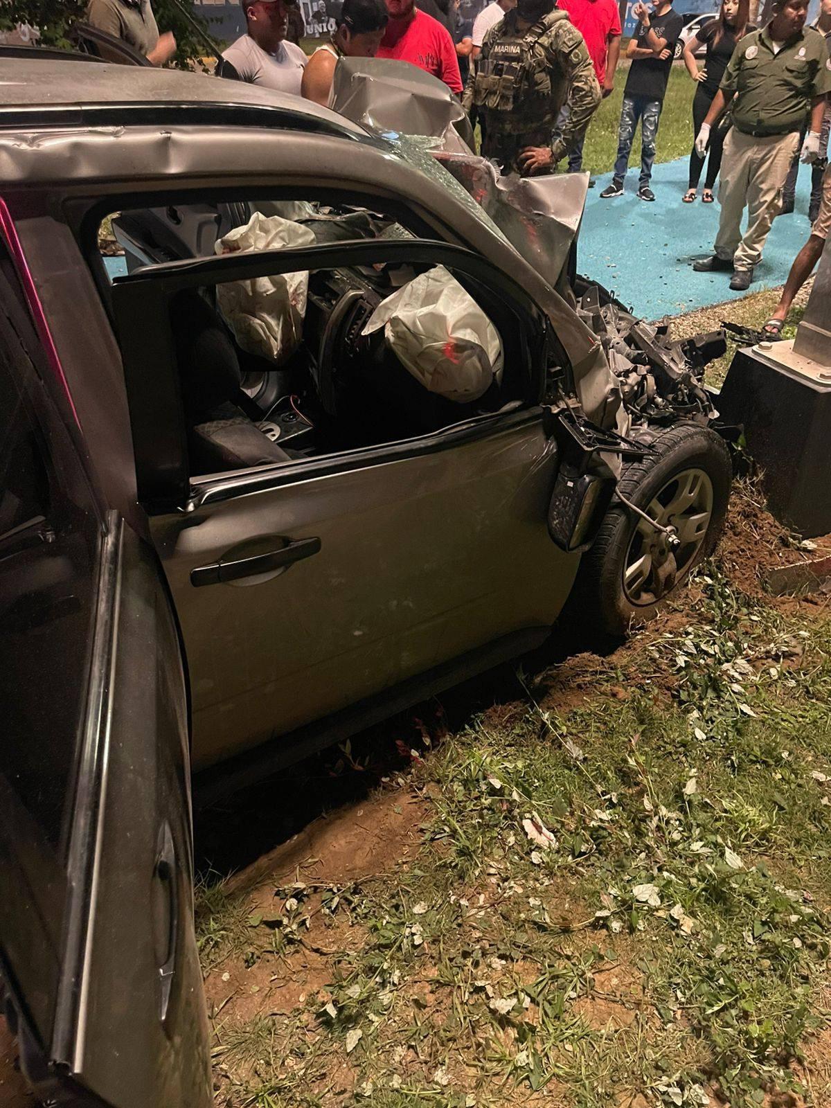 $!Chocan dos camionetas en la Sábalo-Cerritos; hay cinco lesionados, en Mazatlán