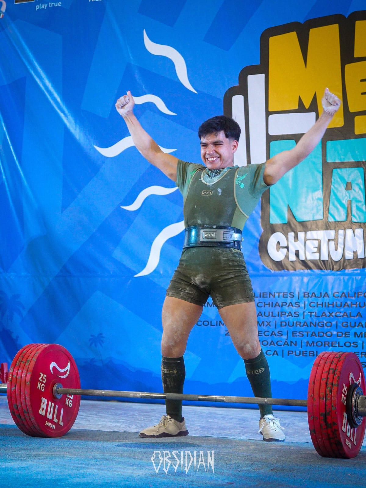 $!Mazatleco Héctor Hernández impone récords en Nacional de Powerlifting