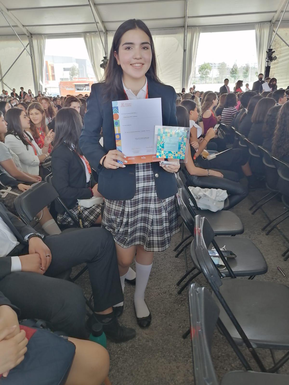 $!Viviana Manjarrez ganó tercer lugar en matemáticas.