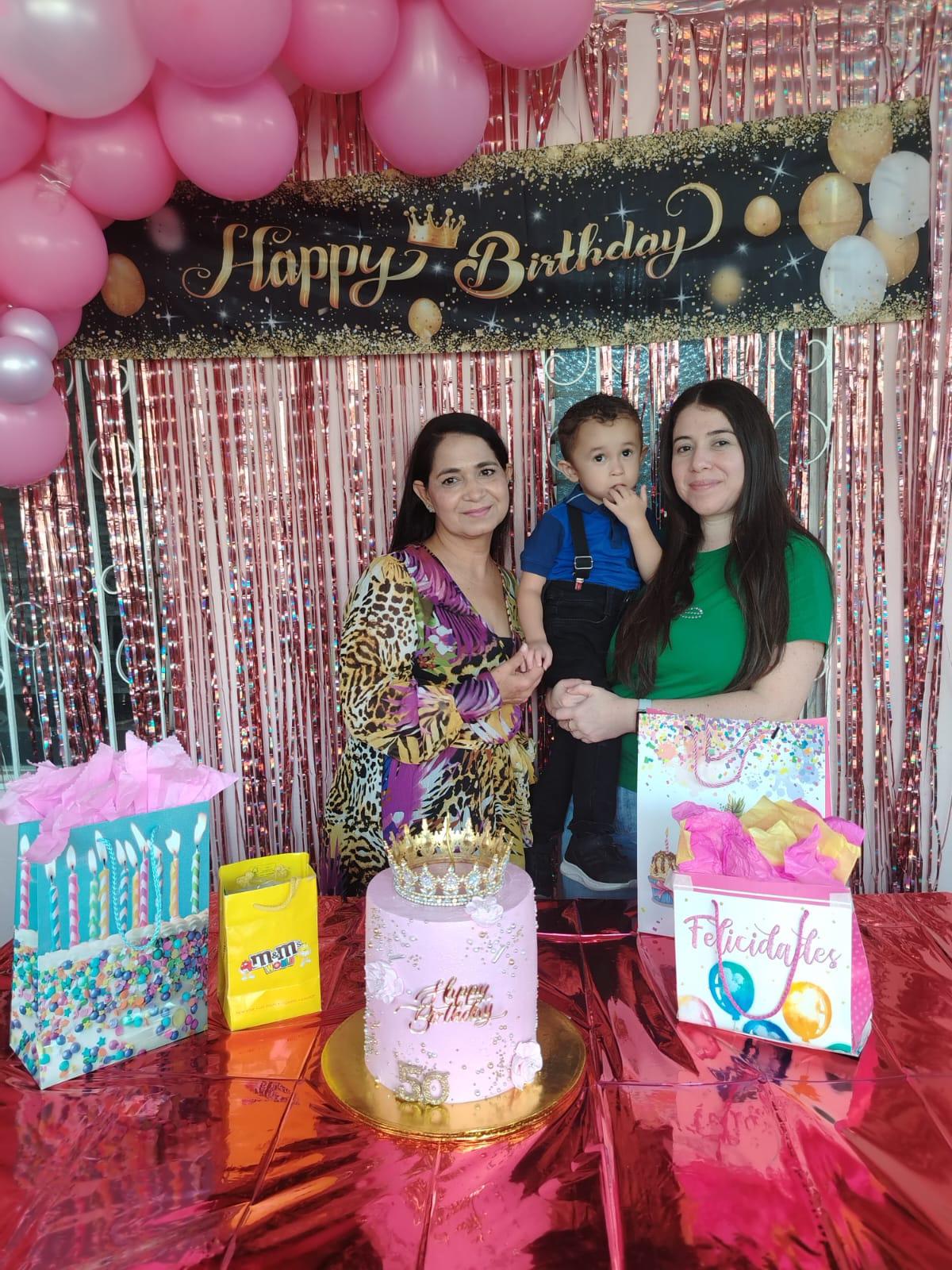 $!Con su sobrina Xóchitl y Alonso Rubalcaba.