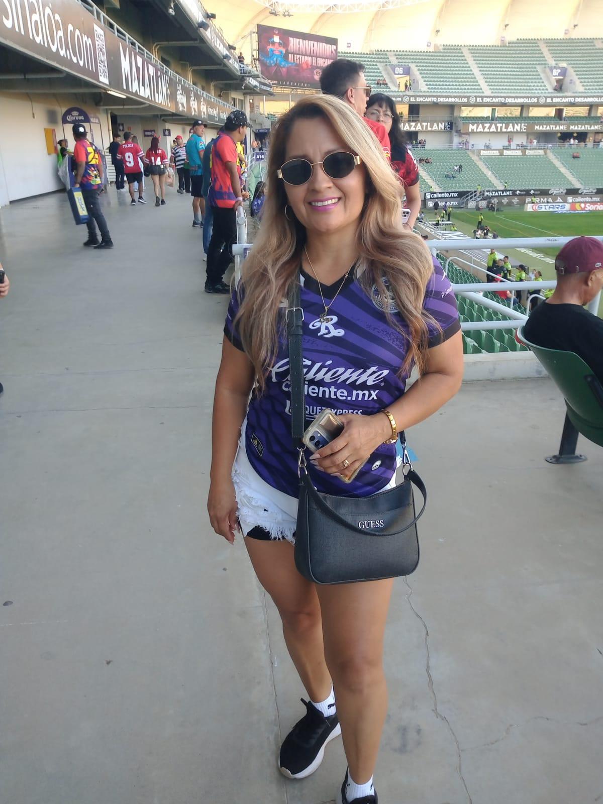 $!Afición lamenta la partida de Mazatlán FC y el fin del futbol profesional en el puerto